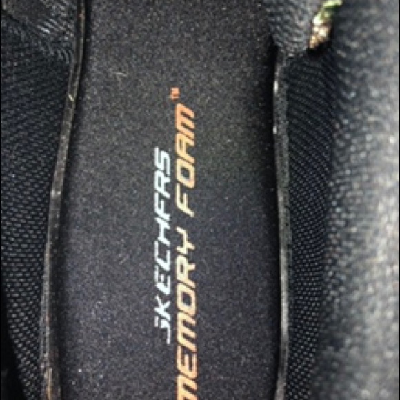 Sketchers Camo outdoor sneaker size 12 - Picture 7 of 7